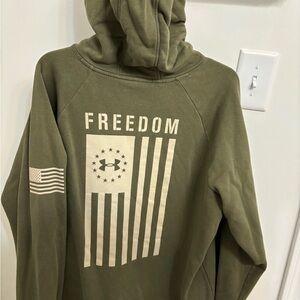 Men’s XL Freedom hoodie
